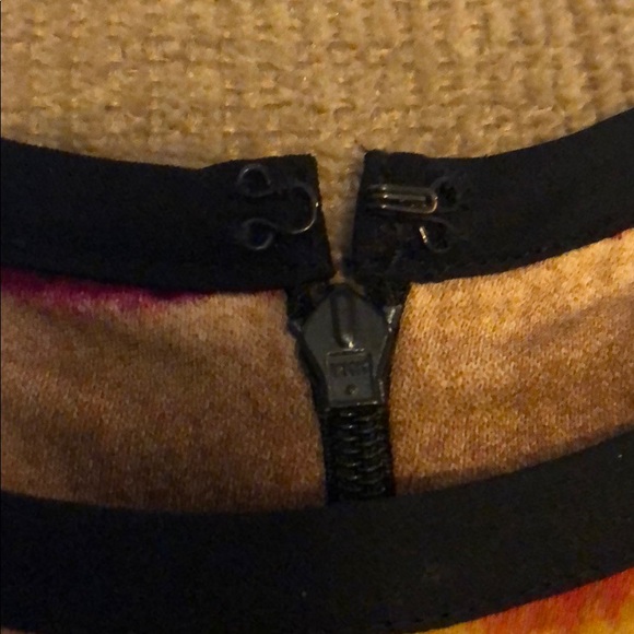 Ann Taylor woman dress. - Picture 7 of 7